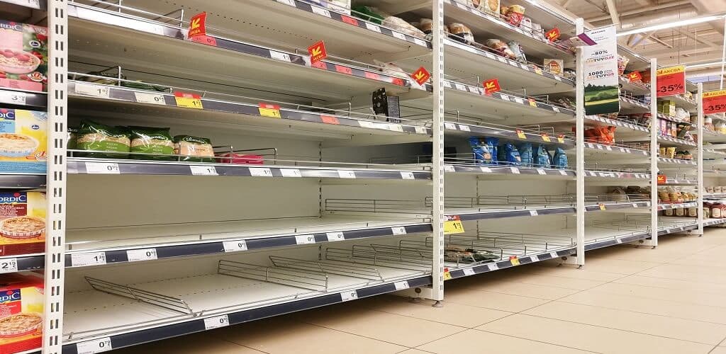 What are the challenges of On-Shelf Availability and how they are solved?